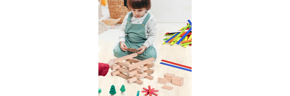 Vielfältiger Bastelspaß für Kinder und Erwachsene mit Rührhölzern  - 